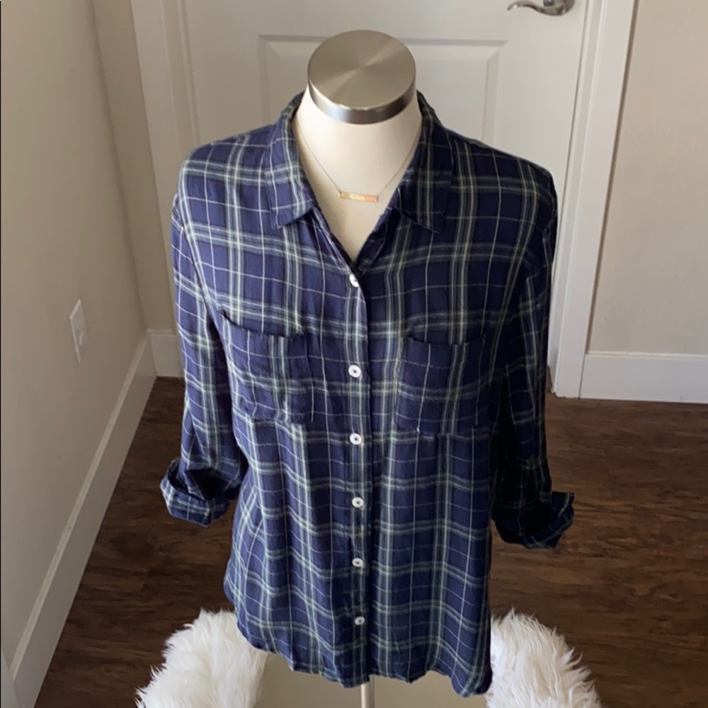 Harper plaid button down! - Picture 2 of 6